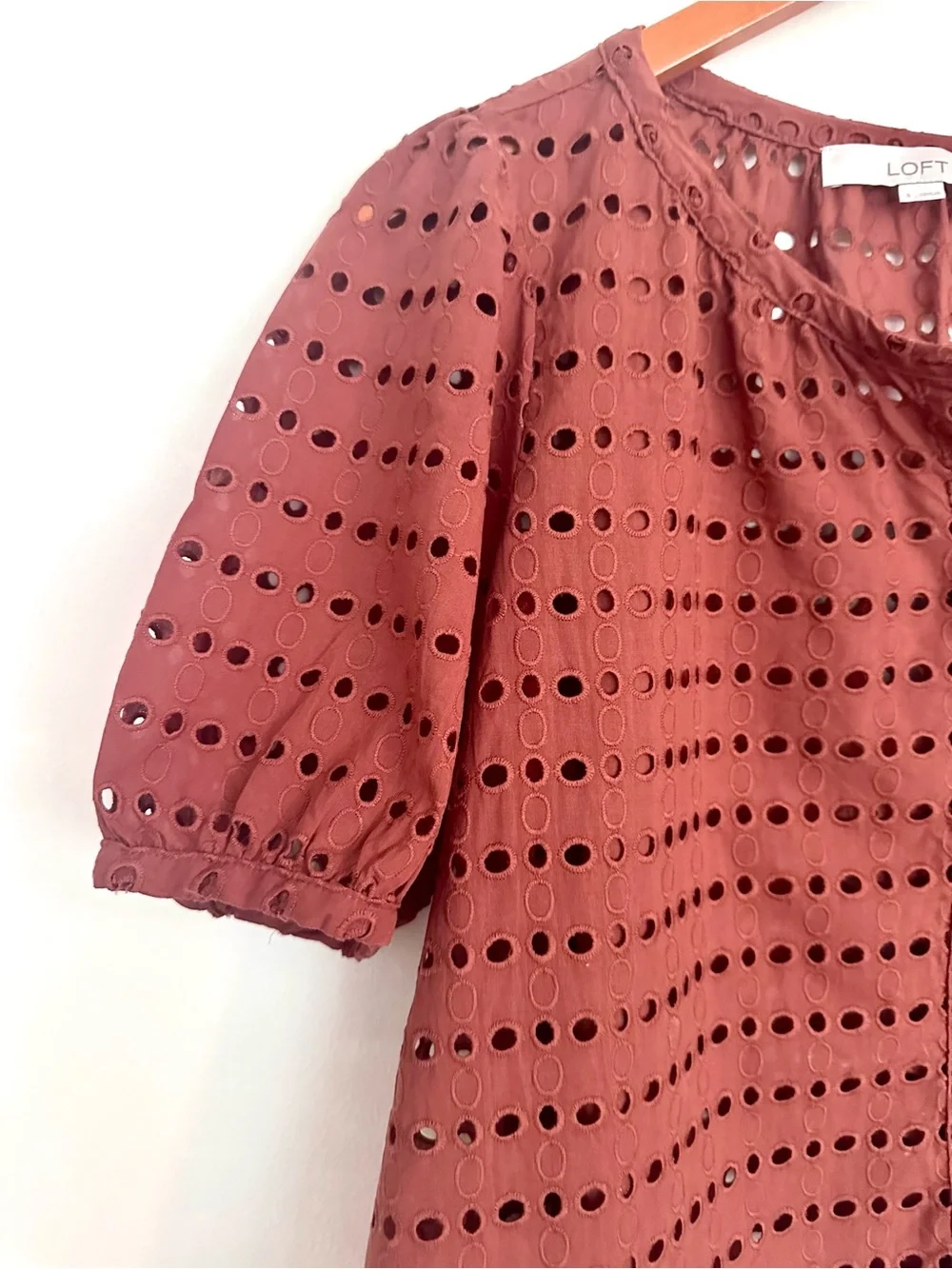 LOFT Terracotta Rust Eyelet Button-Front Blouse Top Size Small